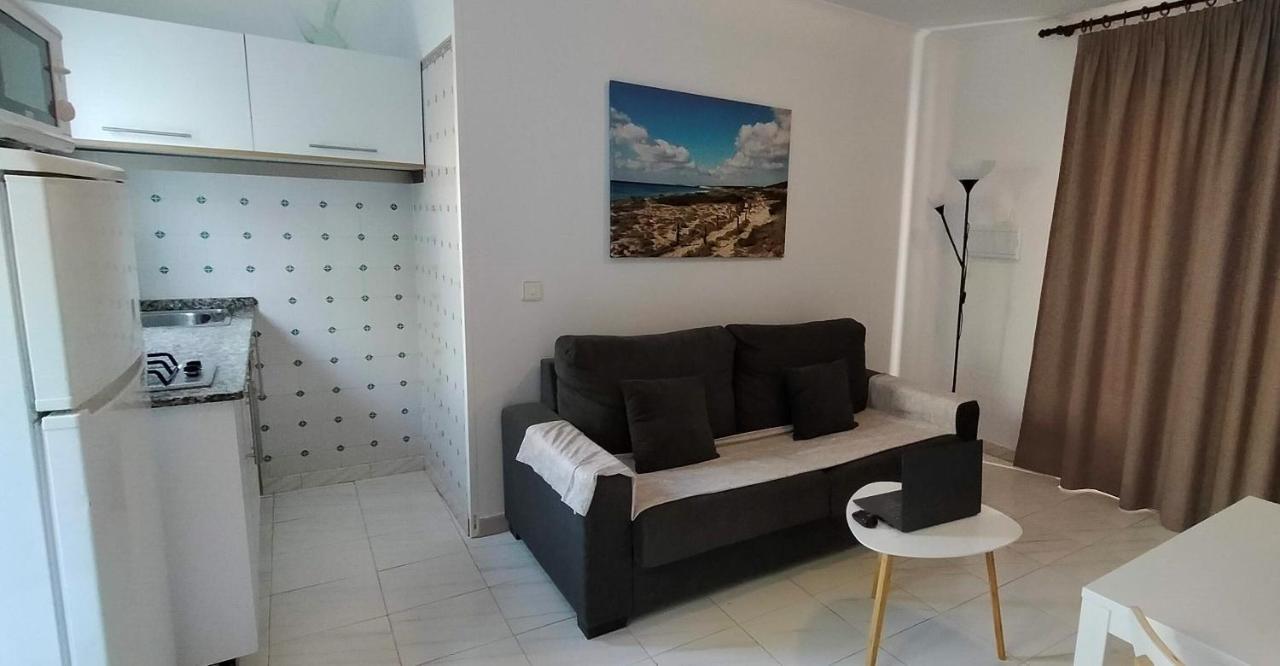 Apartaments California 칼라엔블레인즈 외부 사진