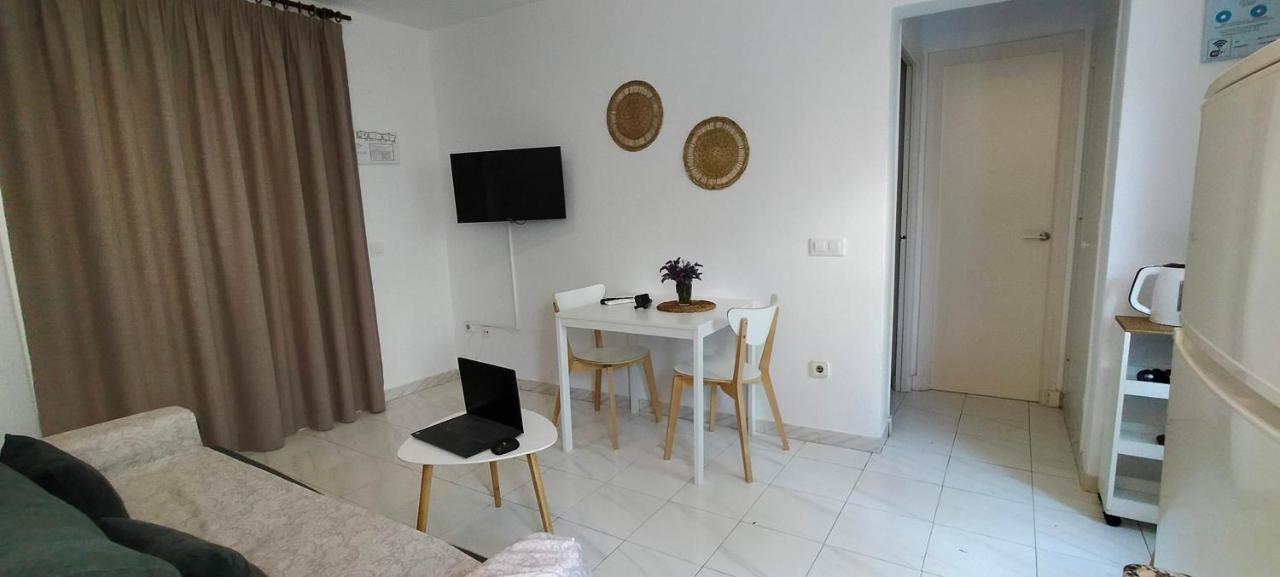 Apartaments California 칼라엔블레인즈 외부 사진