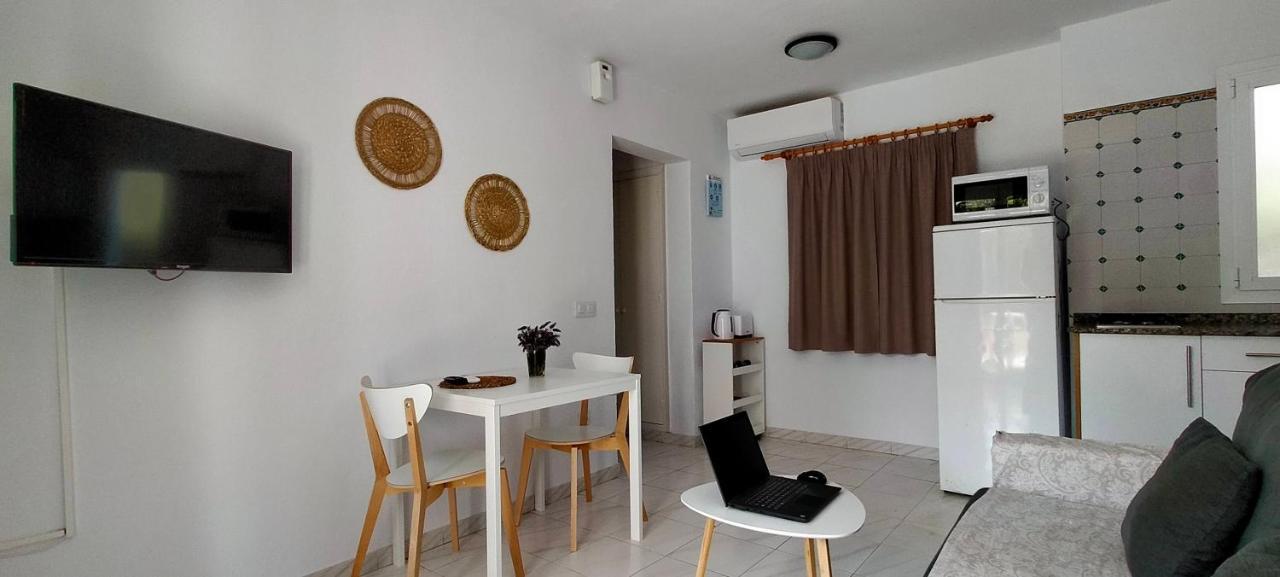 Apartaments California 칼라엔블레인즈 외부 사진