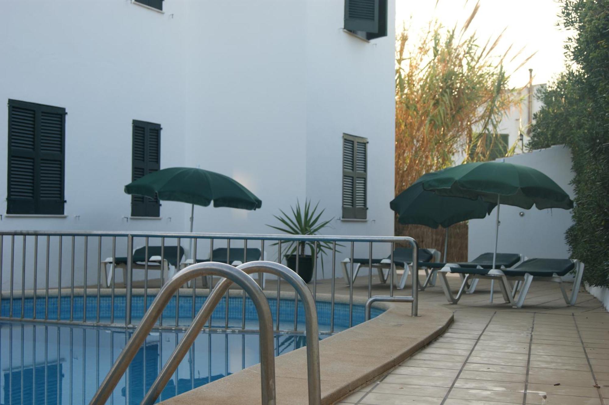 Apartaments California 칼라엔블레인즈 외부 사진
