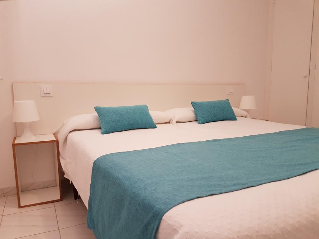 Apartaments California 칼라엔블레인즈 외부 사진