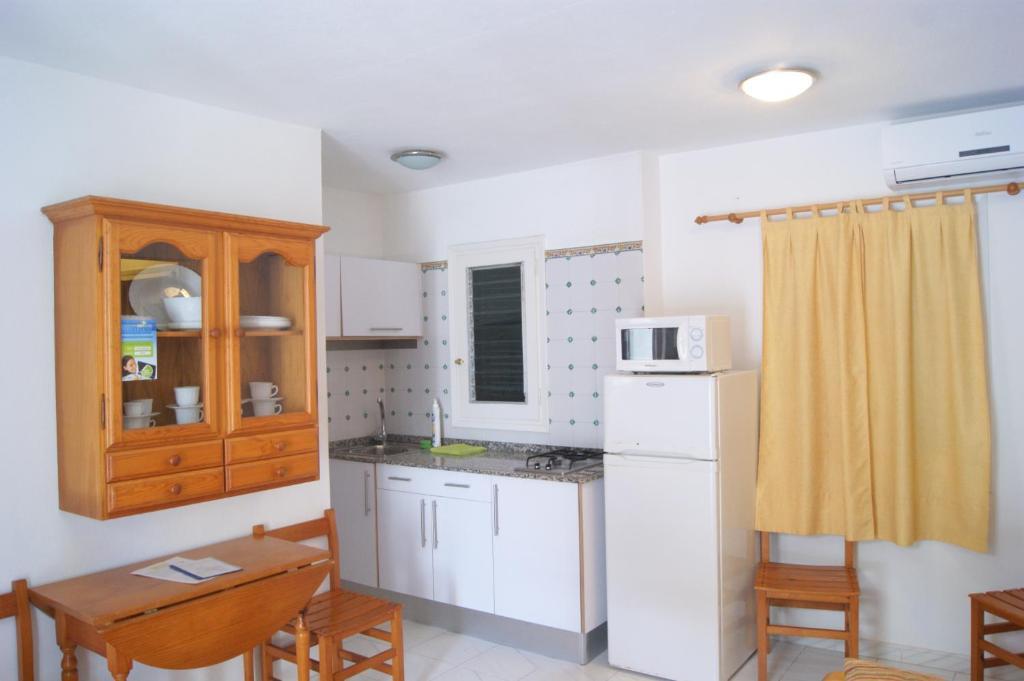 Apartaments California 칼라엔블레인즈 외부 사진